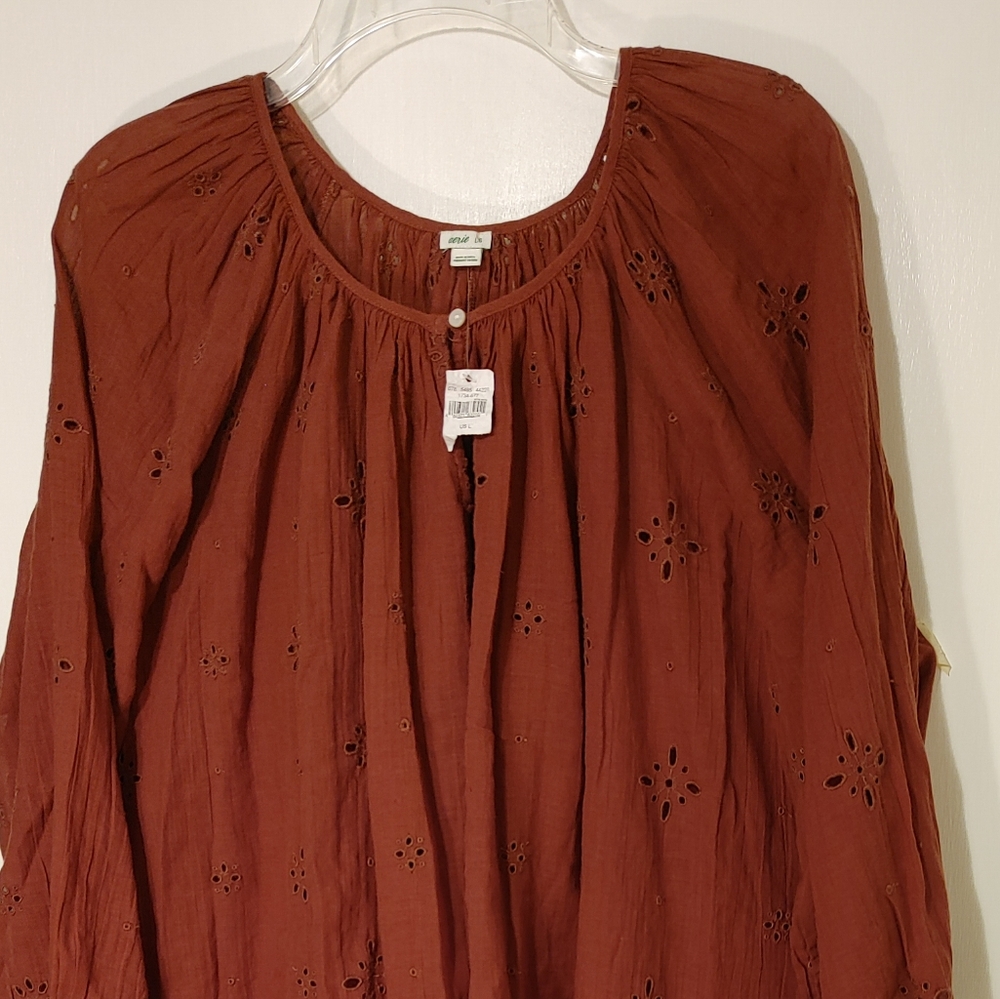 Aerie top